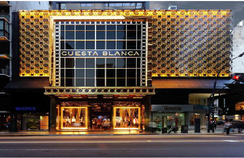 沐川门头设计与商业空间的纽带。